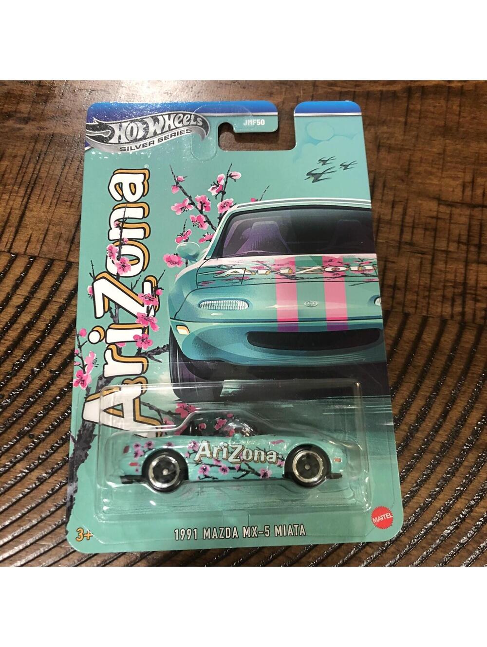 Hot Wheels Silver Series 1991 Mazda MX-5 Miata Arizona Tea 1:64 Diecast Car New